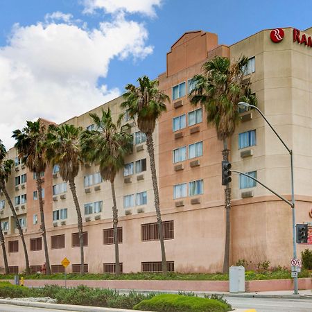 Hotel Ramada By Wyndham Hawthorne/Lax Extérieur photo