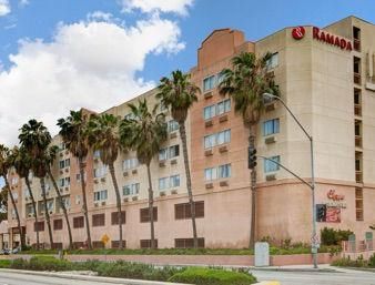 Hotel Ramada By Wyndham Hawthorne/Lax Extérieur photo